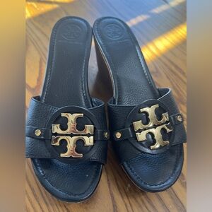 Tory Burch Women's Size 10 3" Wedge Sandals in Black (shoe11) SEE PICTURES FOR
